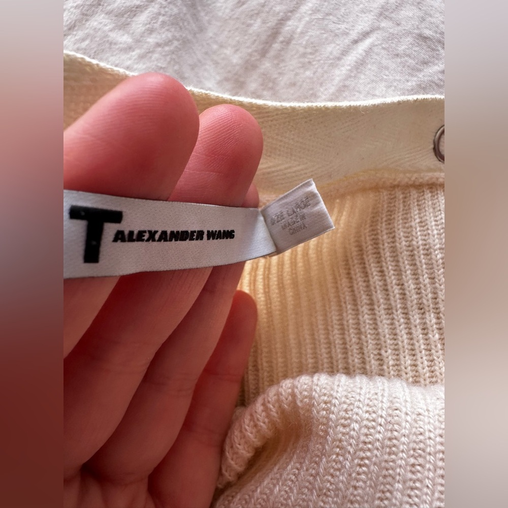 T by Alexander Wang Merino Wool Snap Shoulder Sweater Cream Size L - Picture 4 of 15